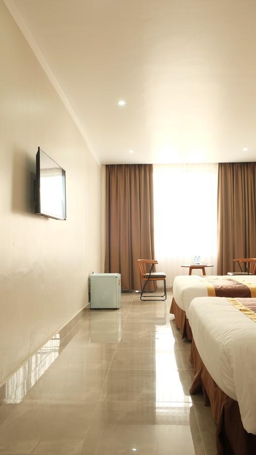 נין בין Hoa Lu Hotel מראה חיצוני תמונה