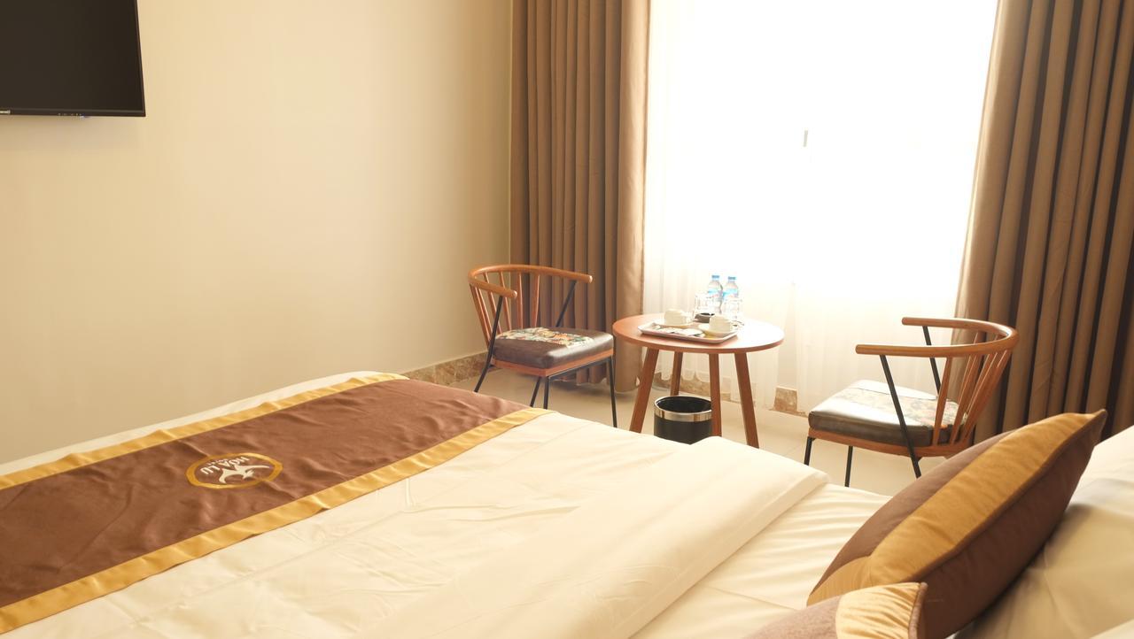 נין בין Hoa Lu Hotel מראה חיצוני תמונה